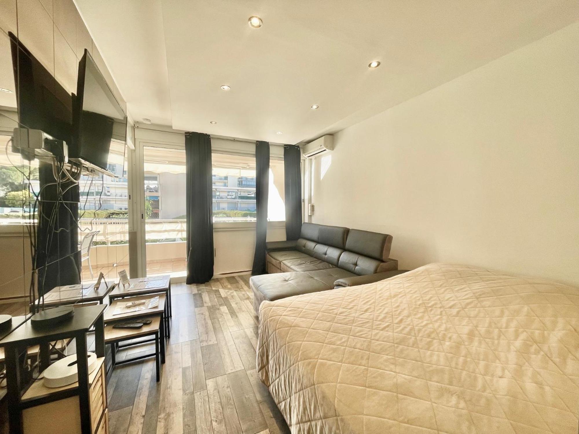 Ferienwohnung Palm Paradise, By Welcome To Cannes Exterior foto